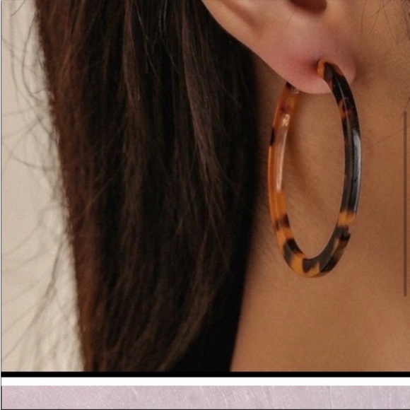 Last pair! Multi marble resin drop hoop earrings stud - Picture 7 of 8
